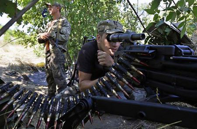 Док у Кијеву парадирају у Новорусији им опкољено преко 7.000 војника који се налазе пред уништењем Док у Кијеву парадирају у Новорусији им опкољено преко 7.000 војника који се налазе пред уништењем