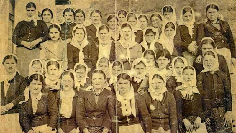 Данас је 6. август, дан када су усташе у јаму Голубинка код Шурманца бациле 600 жена и деце, становника Пребиловца Данас је 6. август, дан када су усташе у јаму Голубинка код Шурманца бациле 600 жена и деце, становника Пребиловца
