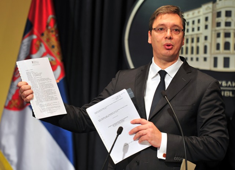 КРИМИНАЛ: Александар Вучић је Србији подметнуо ФАЛСИФИКОВАН уговор о продаји ЈАТ-а Етихаду КРИМИНАЛ: Александар Вучић је Србији подметнуо ФАЛСИФИКОВАН уговор о продаји ЈАТ-а Етихаду