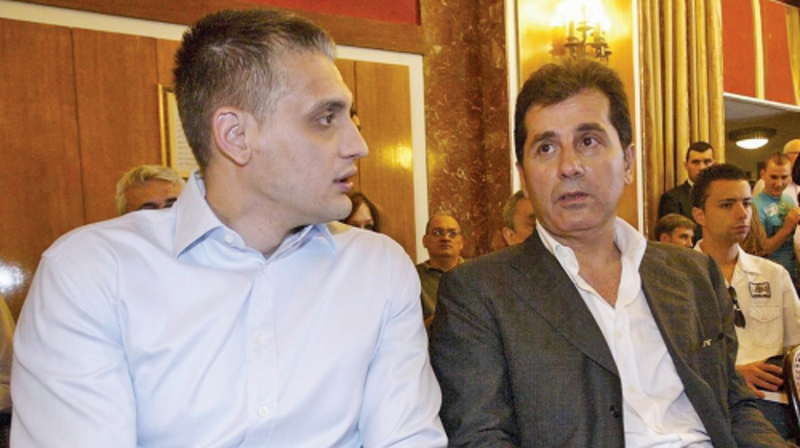 БИВШИ ЂИНЂИЋЕВ ТЕЛОХРАНИТЕЉ О АТЕНТАТУ: Нас деветоро је видело трећи метак, али то није одговарало Чеди Јовановићу и Ђинђићевим наследницима БИВШИ ЂИНЂИЋЕВ ТЕЛОХРАНИТЕЉ О АТЕНТАТУ: Нас деветоро је видело трећи метак, али то није одговарало Чеди Јовановићу и Ђинђићевим наследницима