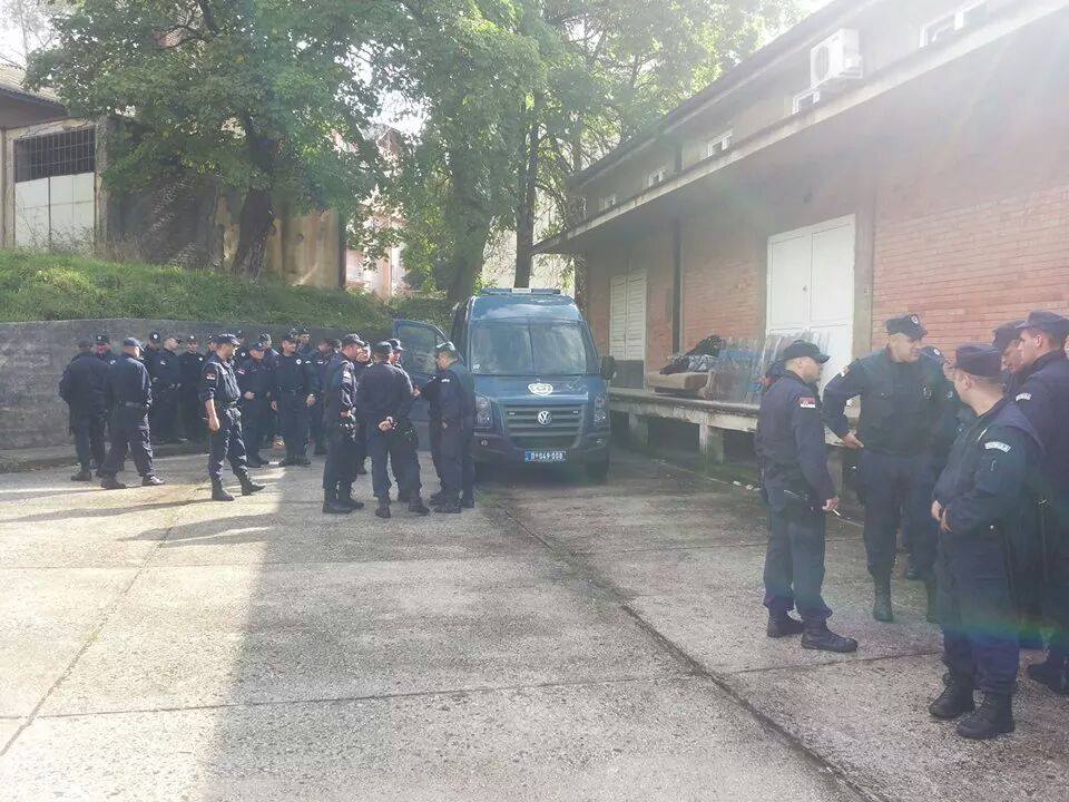 Полиција у штрајку, Ужичани одбили да иду за Београд! Полиција у штрајку, Ужичани одбили да иду за Београд!