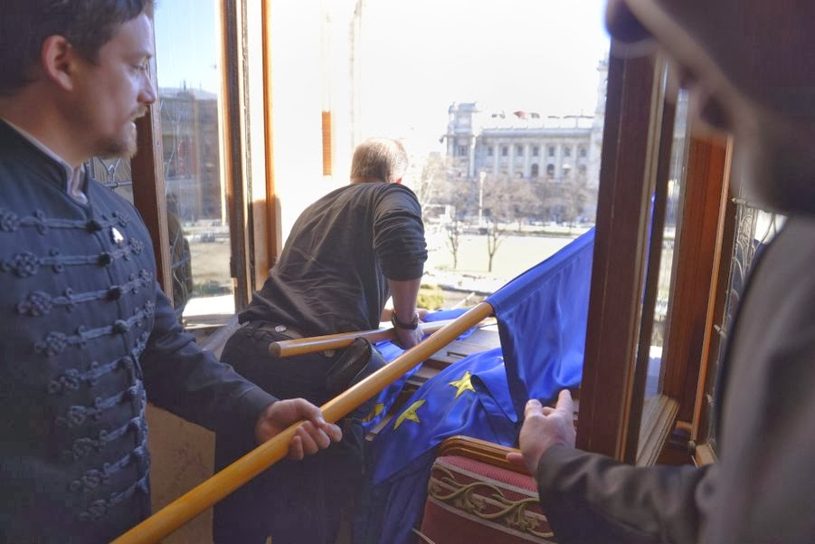 Мађарска припретила Бриселу својим „лаганим и опрезним иступањем из ЕУ“ Мађарска припретила Бриселу својим „лаганим и опрезним иступањем из ЕУ“