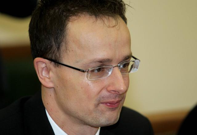 Мађарски министар Петер Сијарто: "Јужни ток важан за цео регион" Мађарски министар Петер Сијарто: "Јужни ток важан за цео регион"