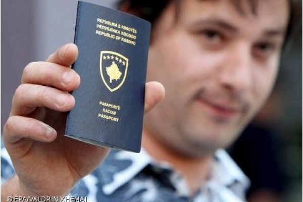 Вучићев режим од данас признаје пасоше и личне карте "Косова"!