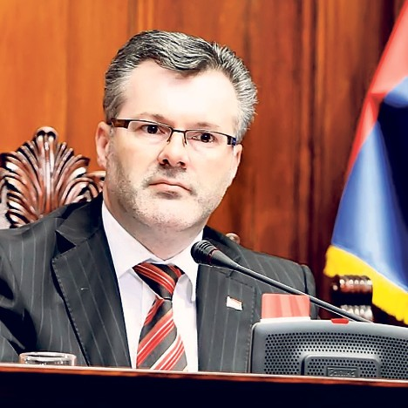 Нико не зна за шта је напредни кондуктер Бечић у Србијагасу плаћен 130.000! Нико не зна за шта је напредни кондуктер Бечић у Србијагасу плаћен 130.000!