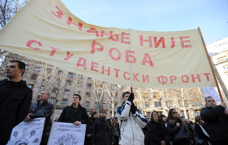 ШТРАЈК: Потпуна обусатва наставе у Србији!
