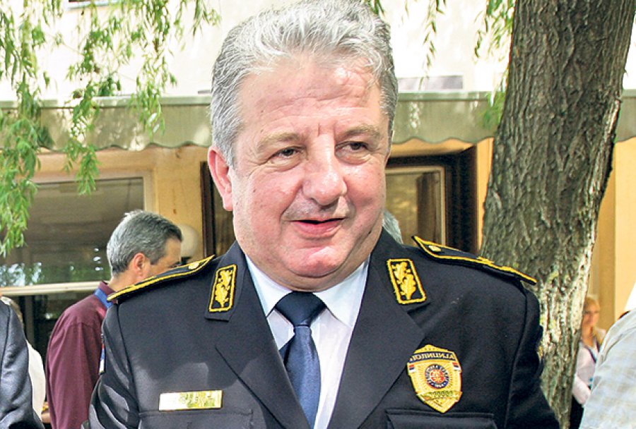 Син директора полиције радио у „Фармакому” код ухапшеног тајкуна Богићевића! Син директора полиције радио у „Фармакому” код ухапшеног тајкуна Богићевића!