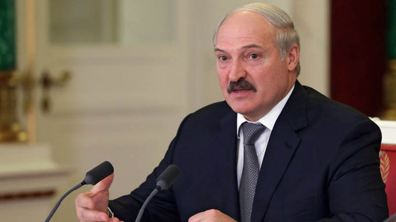 Лукашенко: "Хоћете амерички нео-либерални модел - бићете гладни" Лукашенко: "Хоћете амерички нео-либерални модел - бићете гладни"