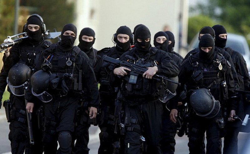 raid-police-france