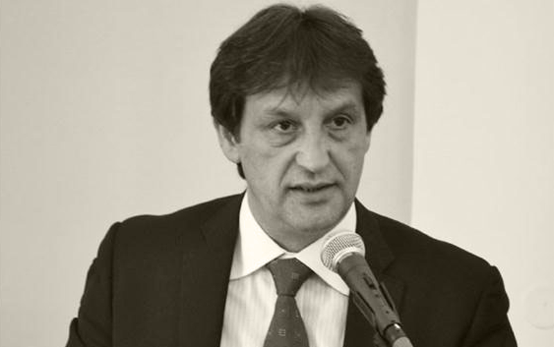 Портрет министра Гашића – школовање Портрет министра Гашића – школовање