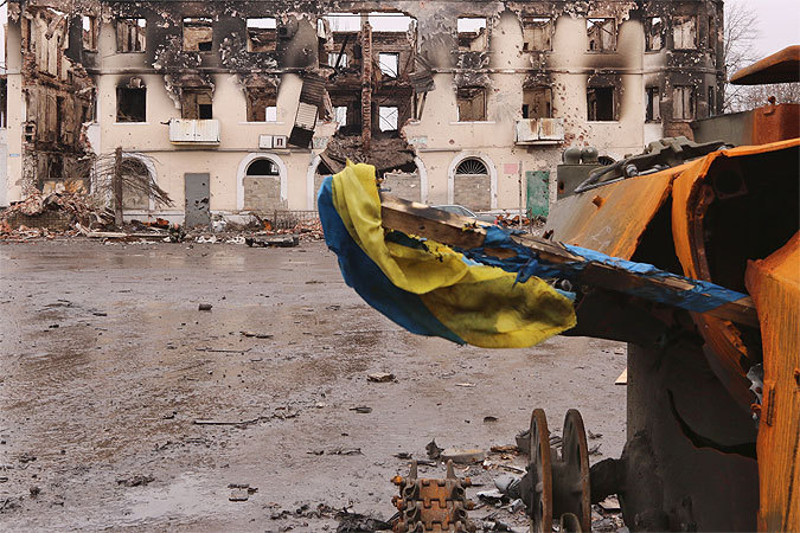 Новоруска армија заузела Дебаљцево, у току операција чишћења града (видео) Новоруска армија заузела Дебаљцево, у току операција чишћења града (видео)