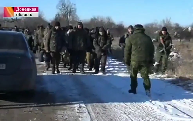 Масовна предаја војника кијевске фашистичке хунте у Дебаљцеву (Видео) Масовна предаја војника кијевске фашистичке хунте у Дебаљцеву (Видео)