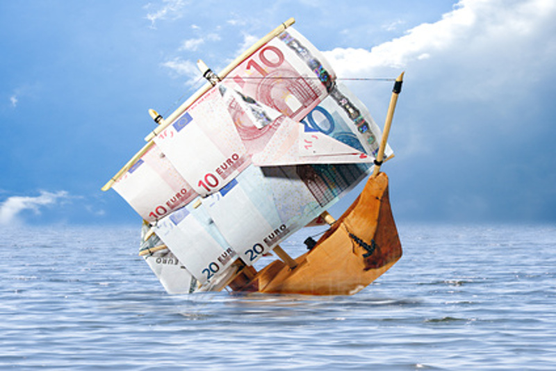 Финансовый корабль. Корабль из денег. Море из денег. To ship money. Кораблик из купюры.