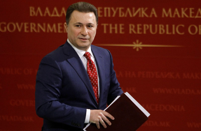 Влада Македоније отписала 14 милиона евра дуга за 8.200 најсиромашнијих Македонаца Влада Македоније отписала 14 милиона евра дуга за 8.200 најсиромашнијих Македонаца