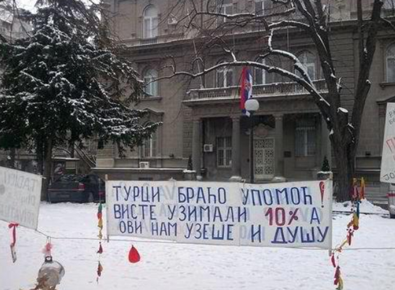 Вучићев режим по налогу ММФ-а уводи акцизе на сва пића осим воде? Вучићев режим по налогу ММФ-а уводи акцизе на сва пића осим воде?