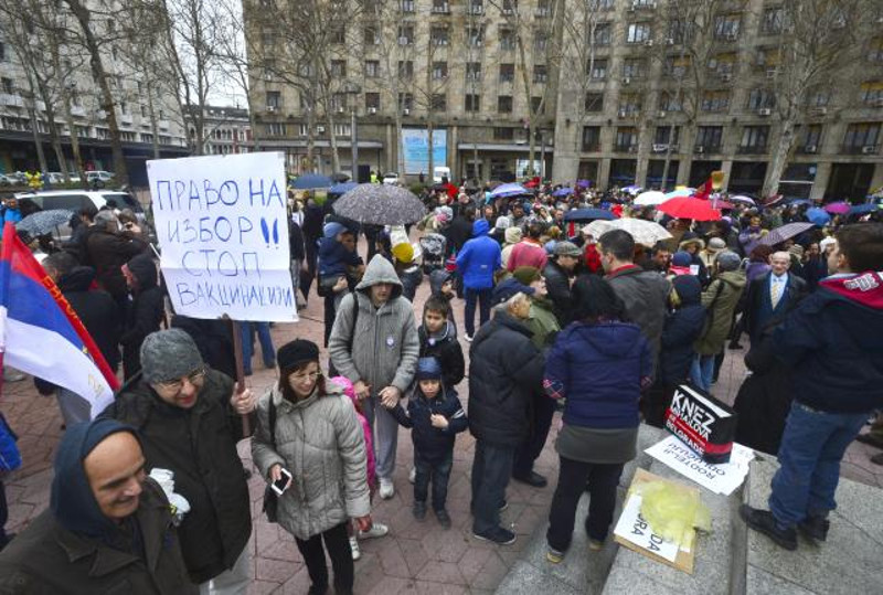 Протест родитеља у Београду: Наша деца су оболела после вакцинације Протест родитеља у Београду: Наша деца су оболела после вакцинације