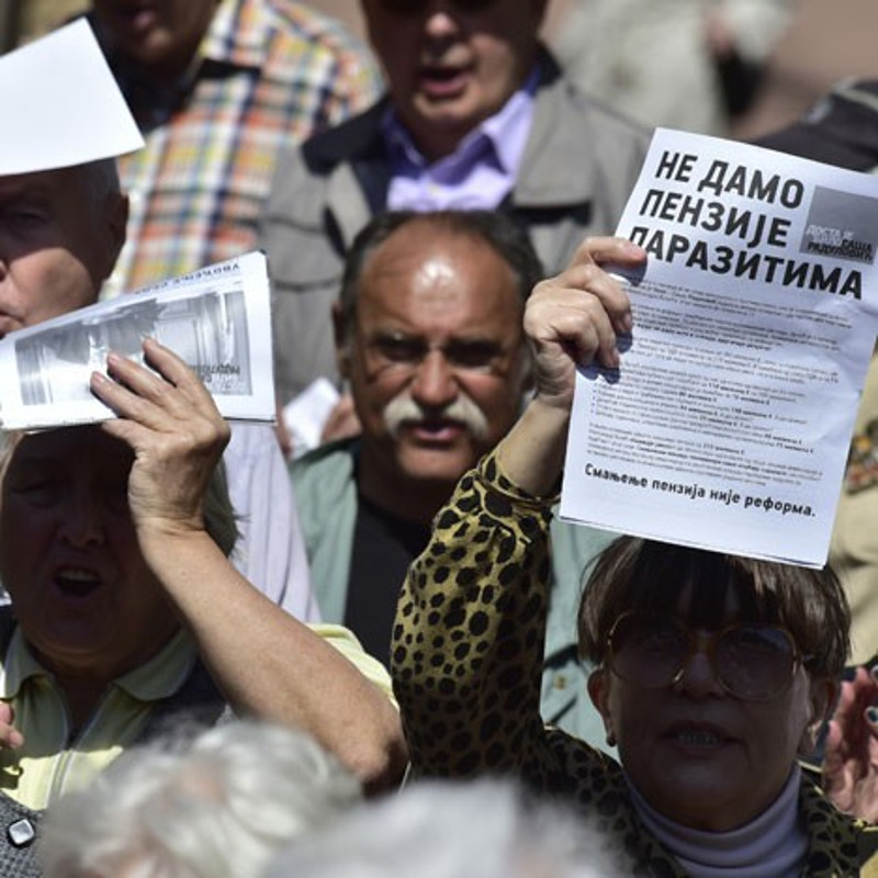 Пензионери протестовали због смањених пензија Пензионери протестовали због смањених пензија