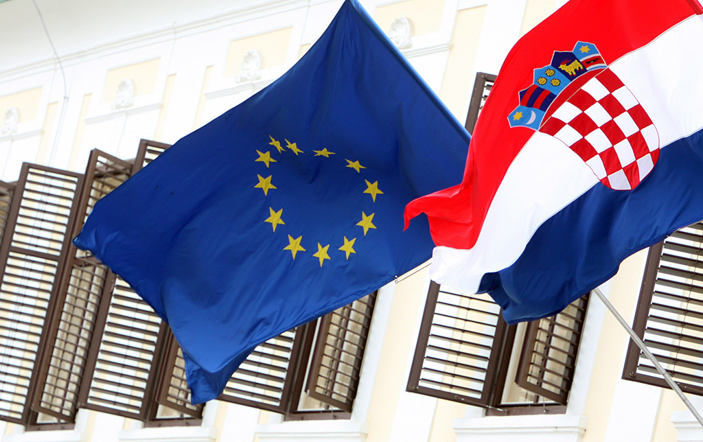 ЕУ и Хрватска удружено отимају српску имовину ЕУ и Хрватска удружено отимају српску имовину