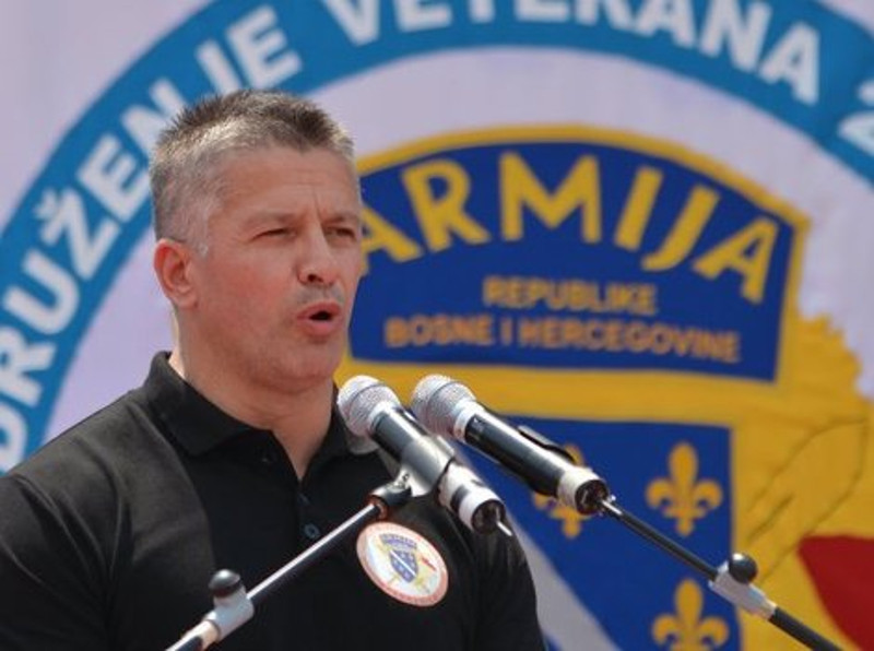 Швајцарци изручују Насера Орића Сарајеву Швајцарци изручују Насера Орића Сарајеву
