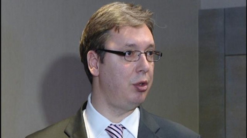 Берлин лупио рампу Вучићу и поред чињенице да је шенио као пудлица испред Меркелове
