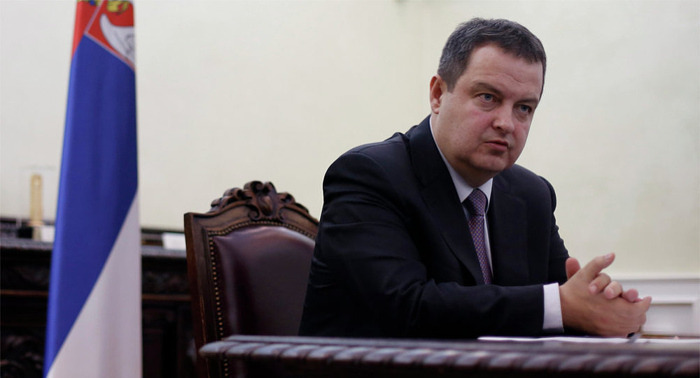 Једина ствар коју ћеш ти ујка Дачићу да поделиш биће затворска ћелија коју ћеш да делиш са Вучићем!