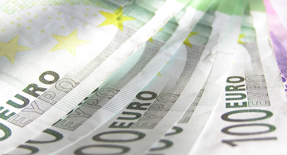 Евро је само политички пројекат Евро је само политички пројекат