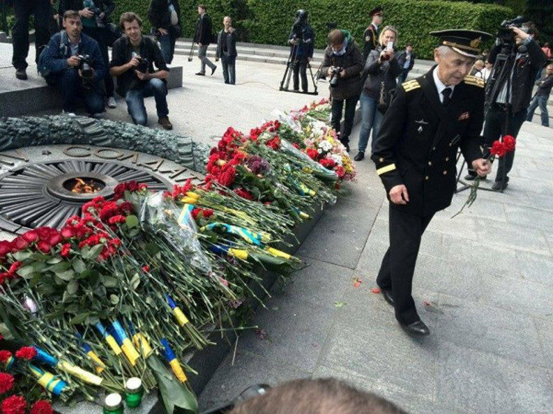 На дан Велике Победе Кијев је победио страх! На дан Велике Победе Кијев је победио страх!