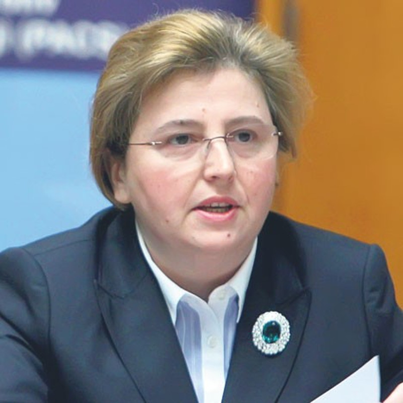Влада наградила Загорку Доловац зато што је напунила орман са непроцесуираним кривичним пријавама припадника режима Влада наградила Загорку Доловац зато што је напунила орман са непроцесуираним кривичним пријавама припадника режима