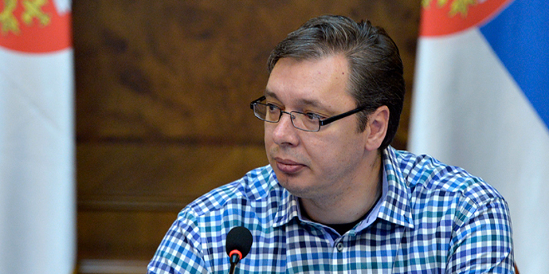 Велеиздајник Вучић поново серенда о тешким временима која су пред Србијом док јој он лично намиче омчу око врата Велеиздајник Вучић поново серенда о тешким временима која су пред Србијом док јој он лично намиче омчу око врата