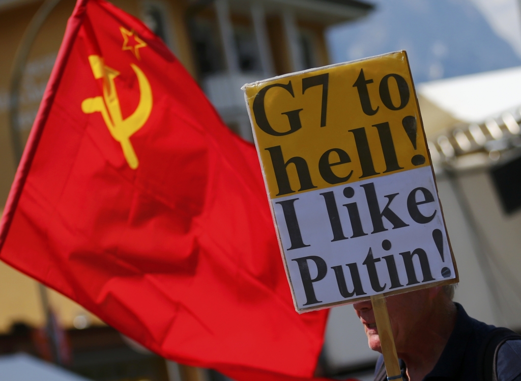 Демонстранти у Немачкој поручили: Г7 иди до ђавола! Волим Путина Демонстранти у Немачкој поручили: Г7 иди до ђавола! Волим Путина