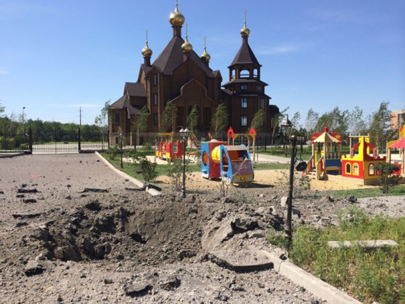 Под украјинском ватром све између Доњецка и аеродрома – у Горловки се „отворио пакао” Под украјинском ватром све између Доњецка и аеродрома – у Горловки се „отворио пакао”