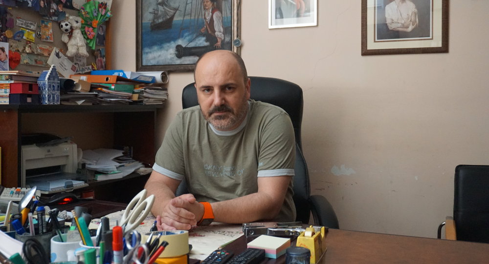 Обично народ мења власт, овде је обрнуто
