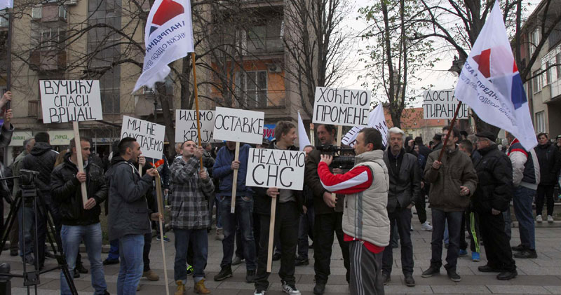 РАСПАДАМО СЕ МИ! Распуштен општински одбор напредњака у Вршцу РАСПАДАМО СЕ МИ! Распуштен општински одбор напредњака у Вршцу