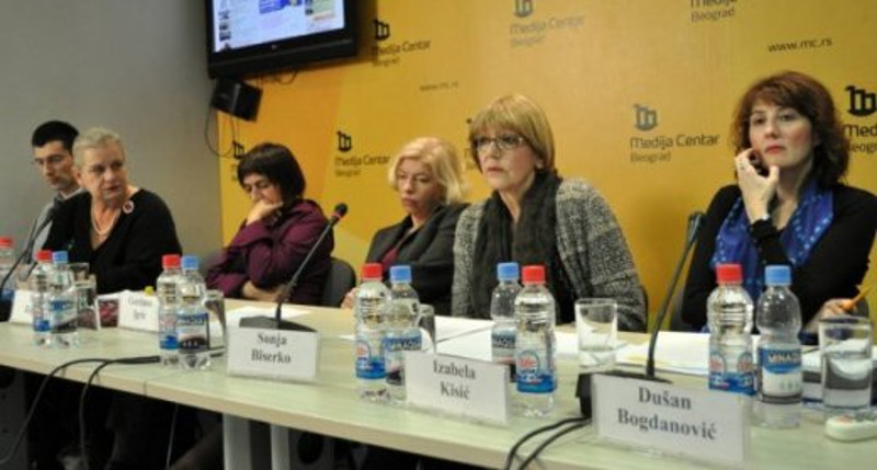 ПРОВОКАЦИЈА! НВО плаћеници планирају да леже на земљи испред Скупштине, тражи се свештеник да западним плаћеницима одржи опело!