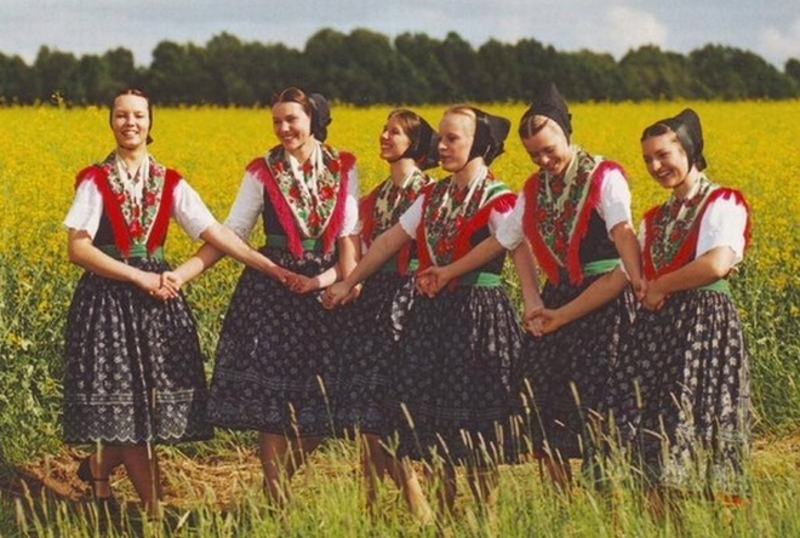 Лужички Срби: Још се кунемо у Светог Ђорђа! Лужички Срби: Још се кунемо у Светог Ђорђа!