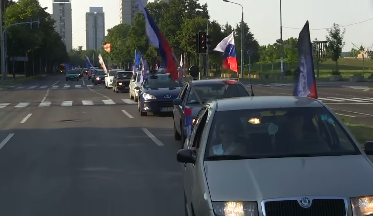 Погледајте како су радикали данас поздравили руски вето! (видео) Погледајте како су радикали данас поздравили руски вето! (видео)