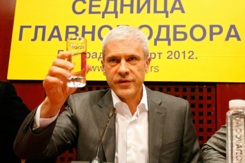 ДС пред банкротом, још плаћају Тадићеве кампање док он са ловом коју је изрекетирао за време власти глуми политичара ДС пред банкротом, још плаћају Тадићеве кампање док он са ловом коју је изрекетирао за време власти глуми политичара