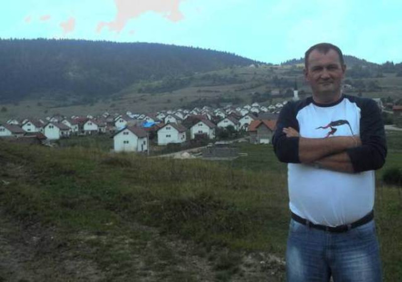 Борислав Радовановић: Вучић и муџахединско насеље на мојој земљи Борислав Радовановић: Вучић и муџахединско насеље на мојој земљи