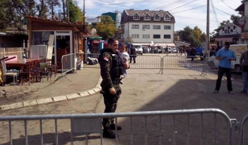 Мигранти напуштају и остављају сопствену децу у Србији Мигранти напуштају и остављају сопствену децу у Србији