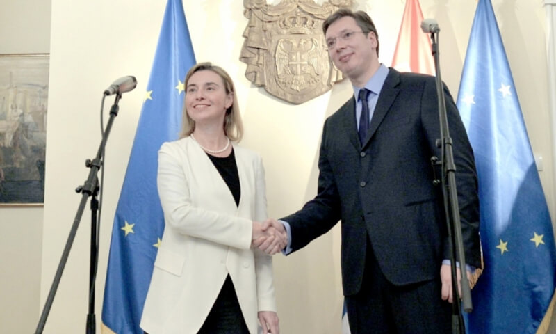 Новa уцена ЕУ: Ако хоће у ЕУ, Србија мора да уведе санкције Русији Новa уцена ЕУ: Ако хоће у ЕУ, Србија мора да уведе санкције Русији