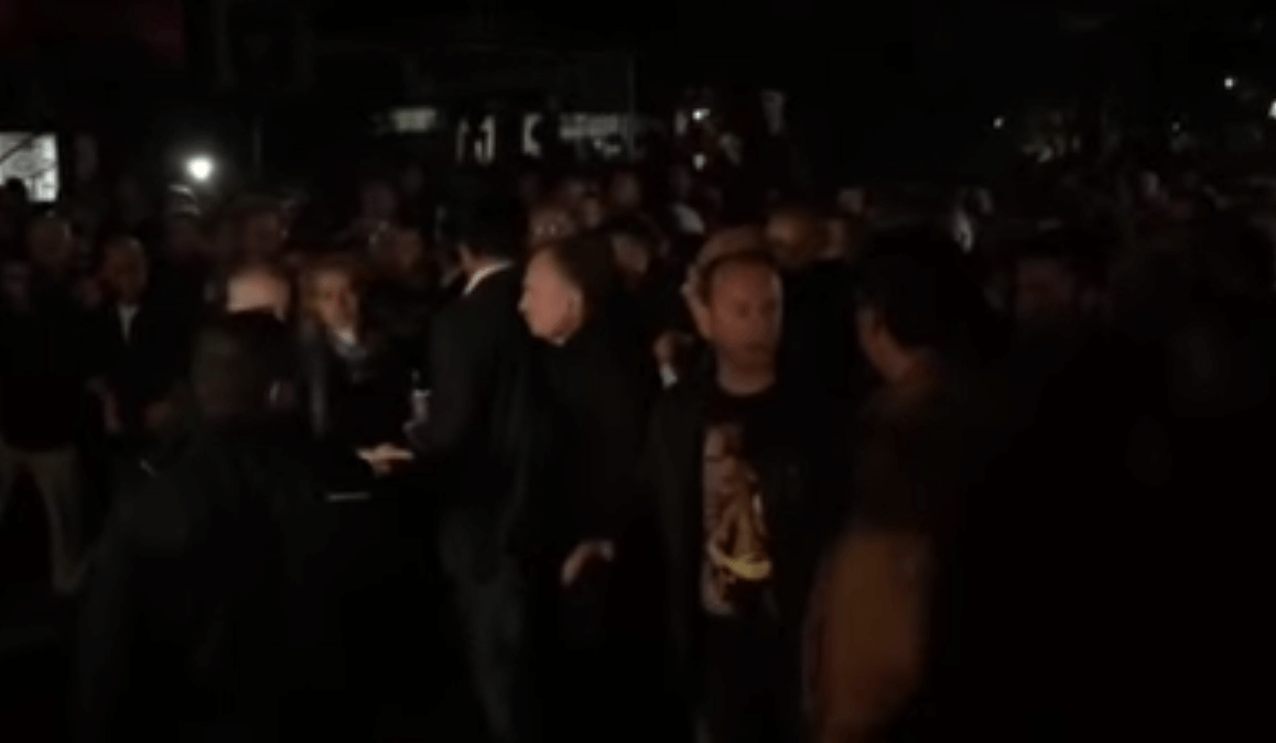 Погледајте дешавања са протеста у Подгорици! (видео) Погледајте дешавања са протеста у Подгорици! (видео)