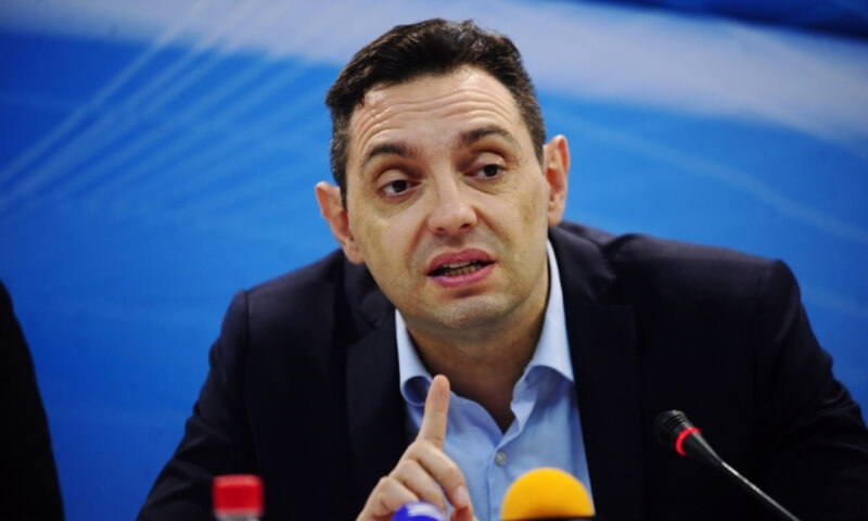 Вулин: А како да утврдимо ко је терориста? Вулин: А како да утврдимо ко је терориста?