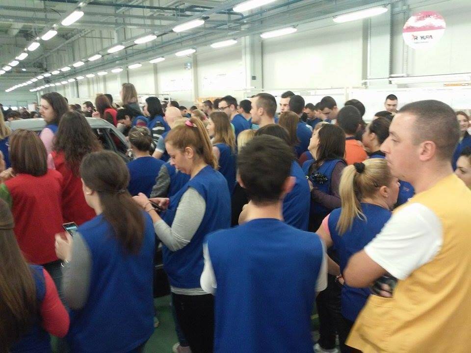 Вучићева напредна банда заташкала шиканирање радника у Јури Вучићева напредна банда заташкала шиканирање радника у Јури