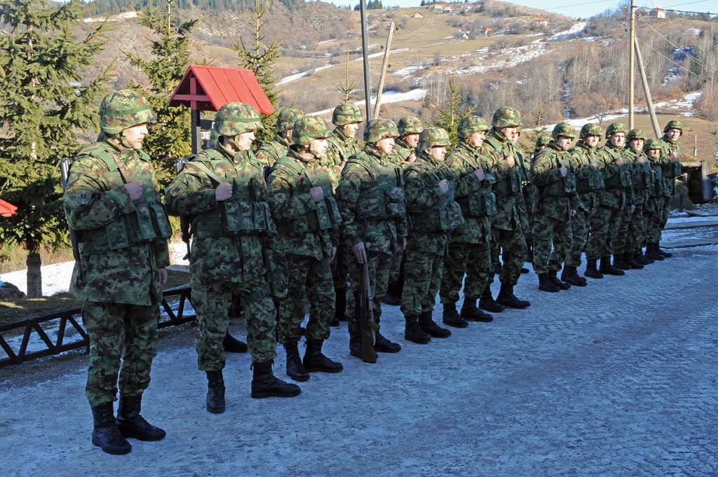 Ко те чува док сам ја на стражи? (фото) Ко те чува док сам ја на стражи? (фото)