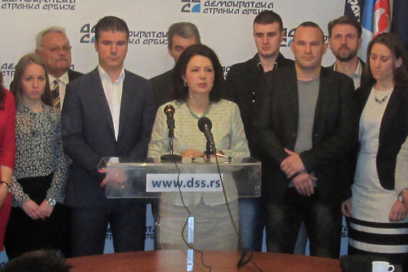 Председник општине Барајево из СНС-а са још 6 одборника прешао у ДСС Председник општине Барајево из СНС-а са још 6 одборника прешао у ДСС