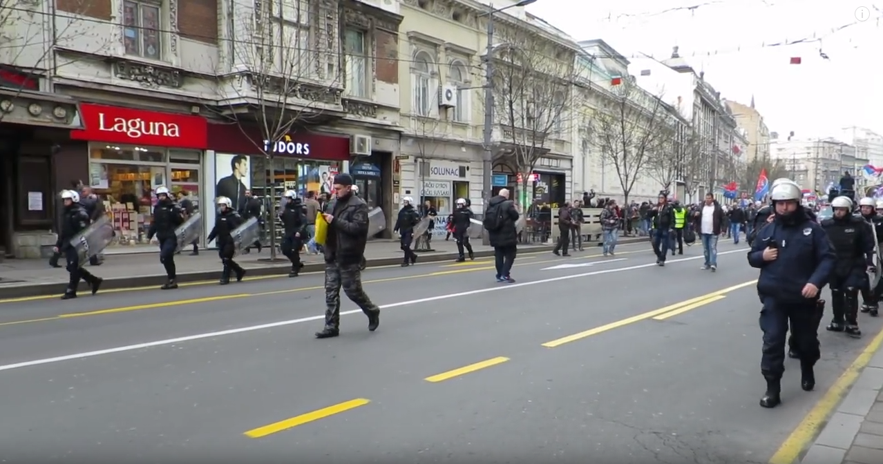 Погледајте видео који најбоље сведочи шта су вам јуче окупациони медији у Србији прећутали (видео) Погледајте видео који најбоље сведочи шта су вам јуче окупациони медији у Србији прећутали (видео)