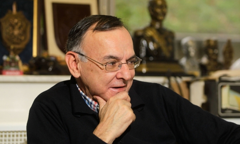 Време је да падне ова власт Време је да падне ова власт