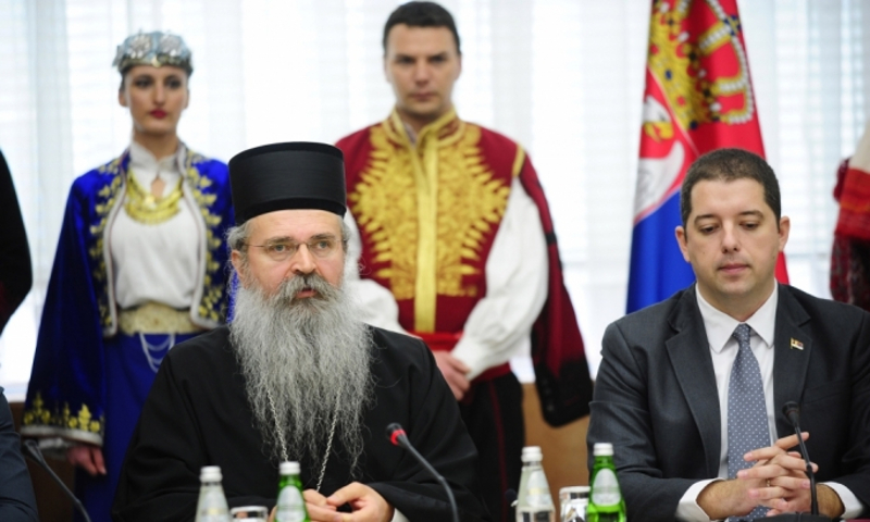 Верујући народ Космета окреће леђа оцеубици и Тачијевом привеску Теодосију па га Вучићева банда тера да плаћа "порез цркви"?! Верујући народ Космета окреће леђа оцеубици и Тачијевом привеску Теодосију па га Вучићева банда тера да плаћа "порез цркви"?!