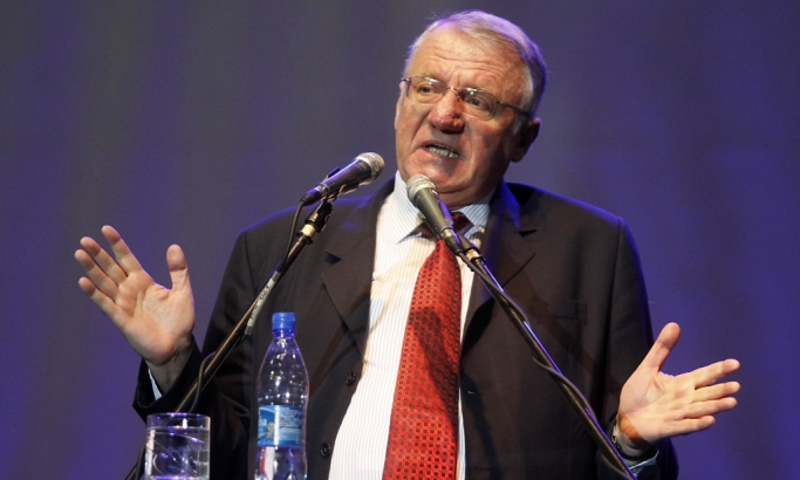 "Шешељу је Косово и Метохија монета за поткусуривање" "Шешељу је Косово и Метохија монета за поткусуривање"