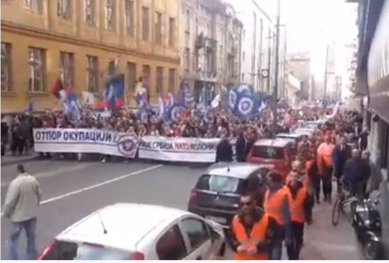 Тренутно на улицама Београда, НЕЋЕМО У НАТО, СТОП МЕДИЈСКОМ МРАКУ!!! (видео)